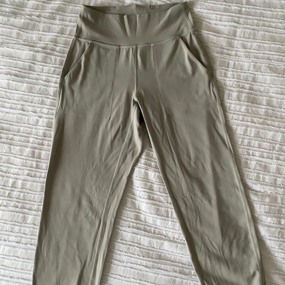 Lululemon Align Jogger 28”